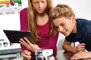 Product review: LEGO ® MINDSTORMS ® Education EV3 Computing Scheme of Work
