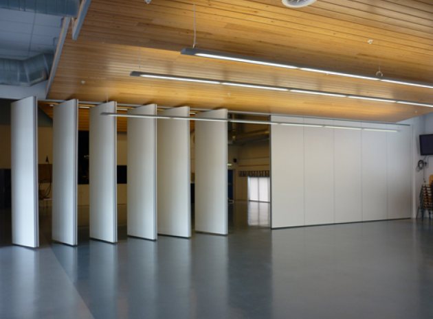 Folding Partitions to maximise space flexibility within Schools and Colleges